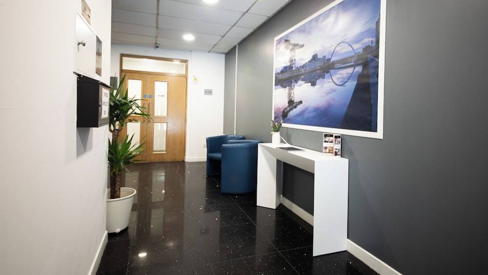 The Spires Serviced Apartments Glasgow 2