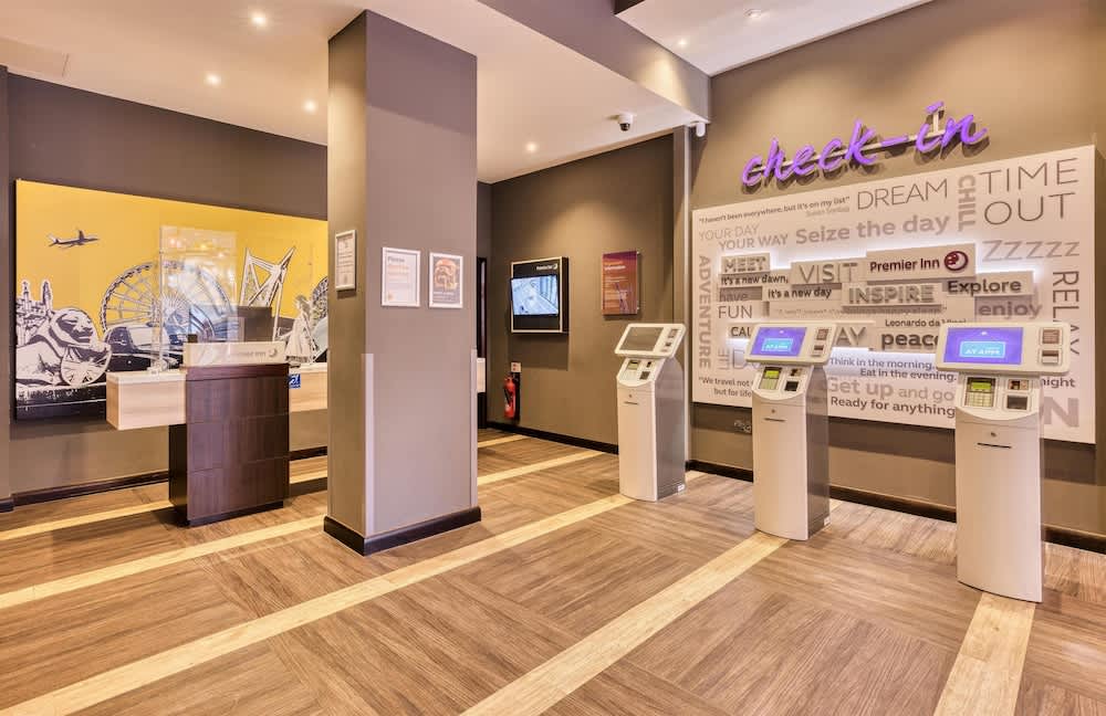 Premier Inn Glasgow Cc St Enoch Square 2