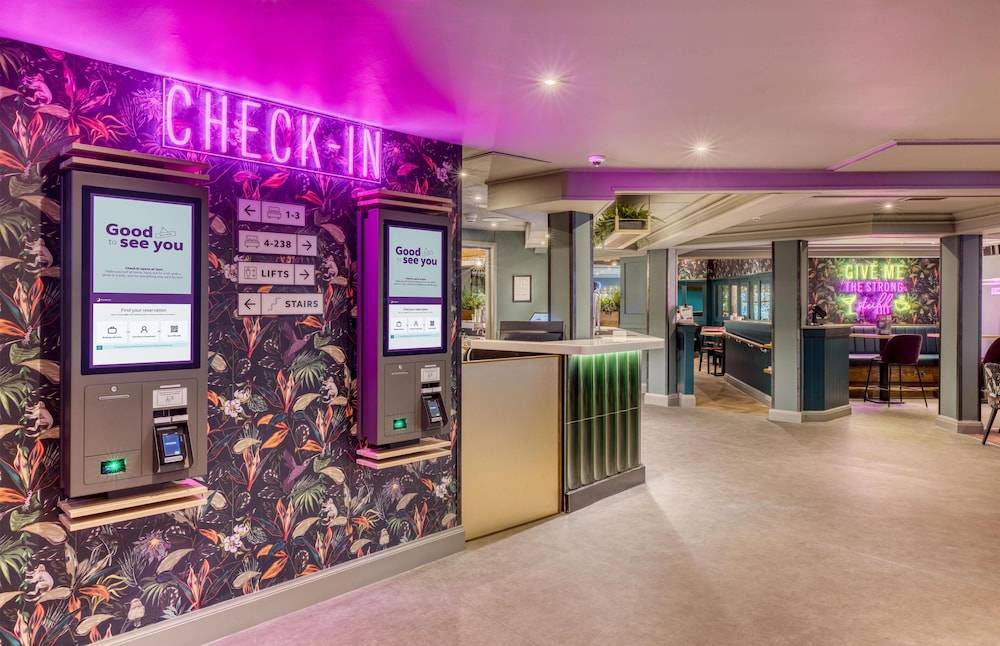 Premier Inn Glasgow Airport 2
