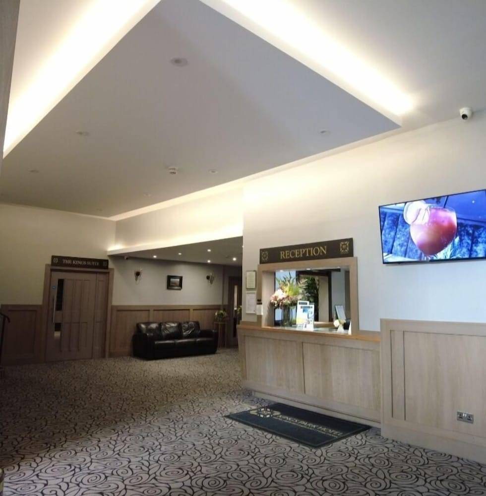Kings Park Hotel 2