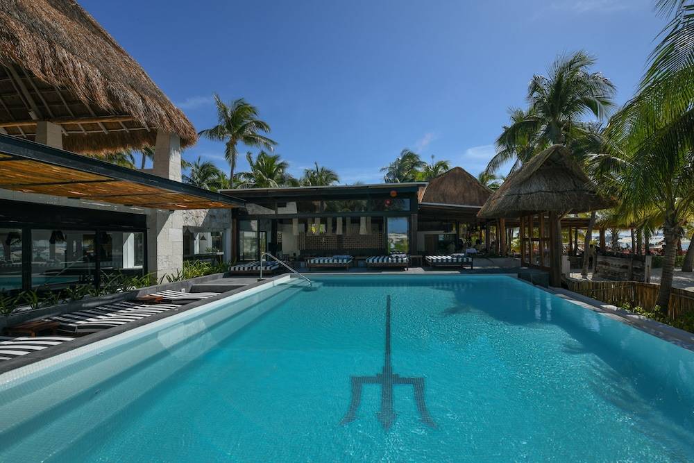 Casa del Jaguar Beach Hotel 1