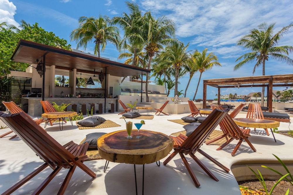 Lotus Beach Hotel - Adults Only 1
