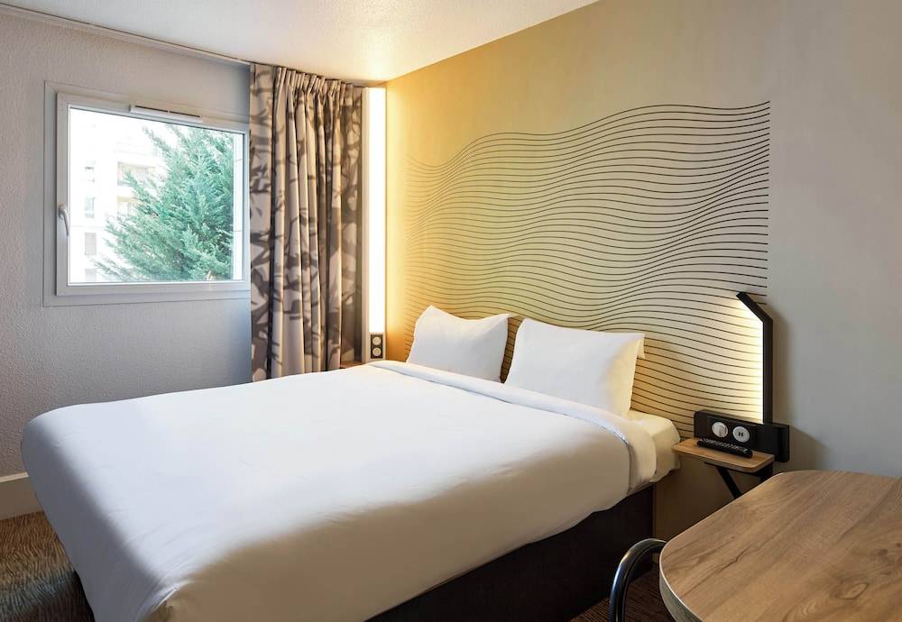 B&B HOTEL Paris Saint-Denis Pleyel 1