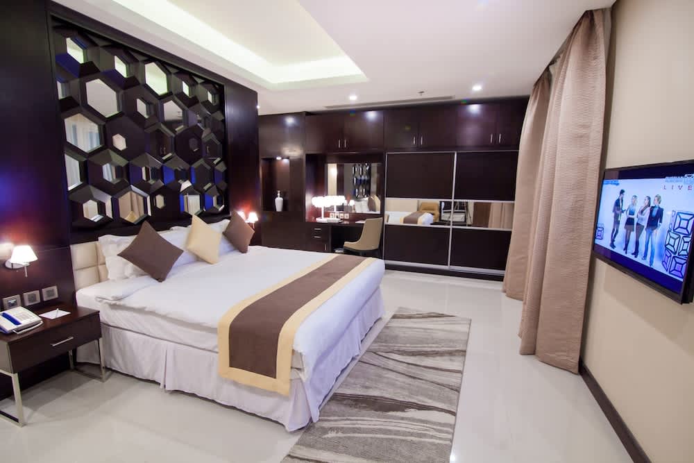 Premier Hotel 1