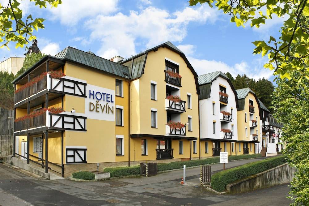 Spa Hotel Devin 1