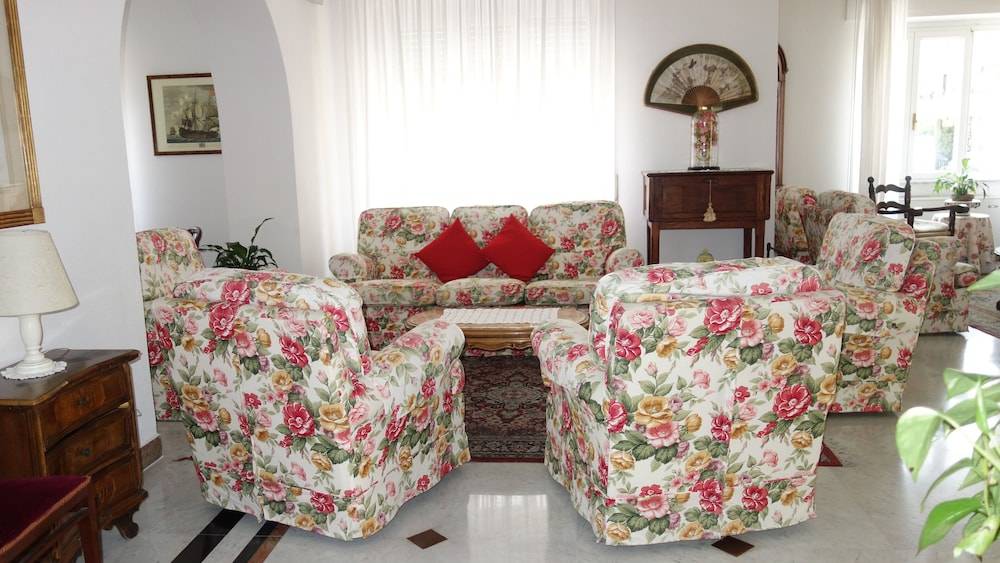 Hotel Dora 2