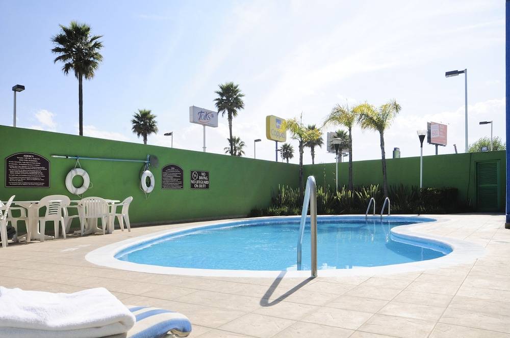 Holiday Inn Express & Suites TOLUCA ZONA AEROPUERTO by IHG 1