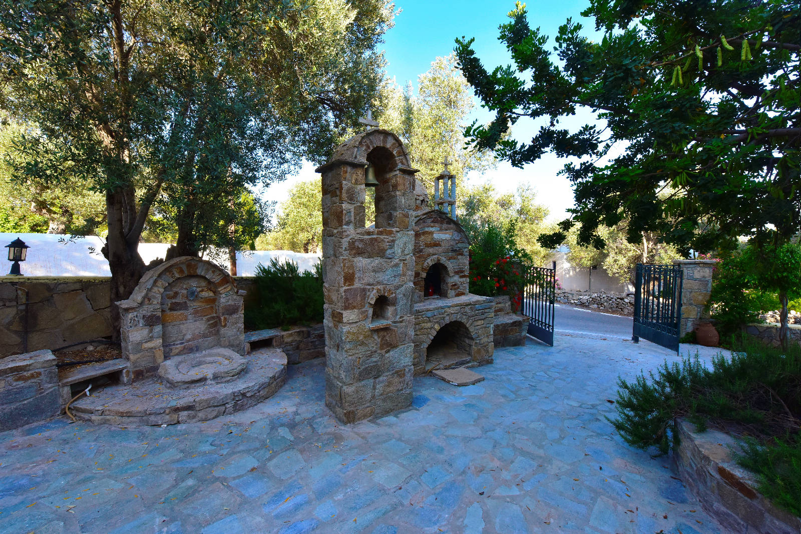 Limnionas Bay Village Hotel 2
