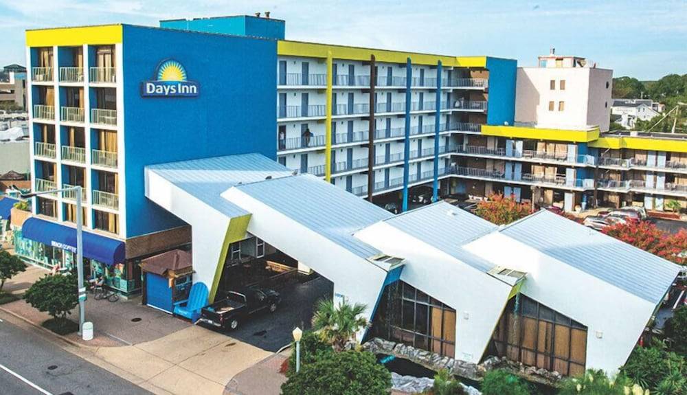 Days Inn by Wyndham Virginia Beach At The Beach 1