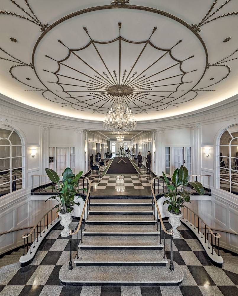 The Historic Cavalier Hotel and Beach Club Autograph Collection 2
