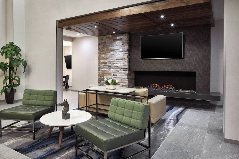 Fairfield Inn & Suites by Marriott Virginia Beach/Norfolk Airport 1