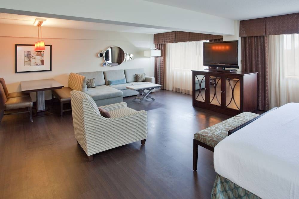 Holiday Inn VIRGINIA BEACH - NORFOLK by IHG 2