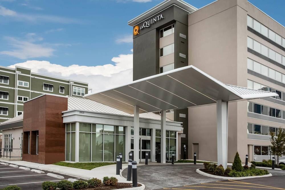 La Quinta by Wyndham Virginia Beach 1