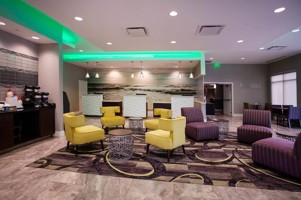 La Quinta by Wyndham Virginia Beach 2