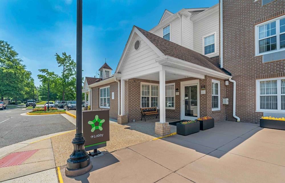 Extended Stay America Suites - Norfolk - Virginia Beach 1