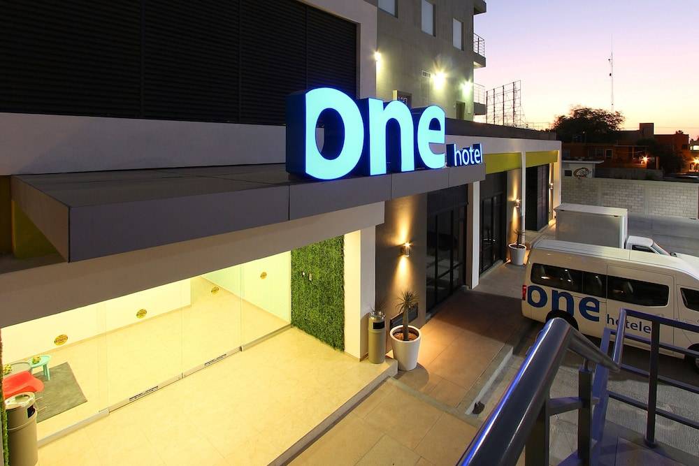 One La Paz 1