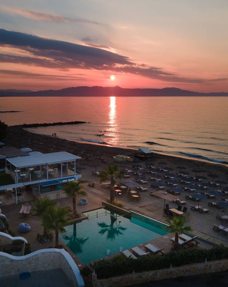 Vergina Beach Resort 1