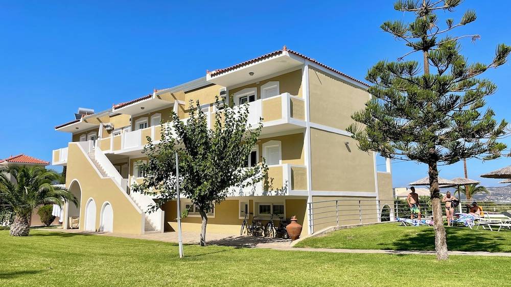 Zeus Hotel 1