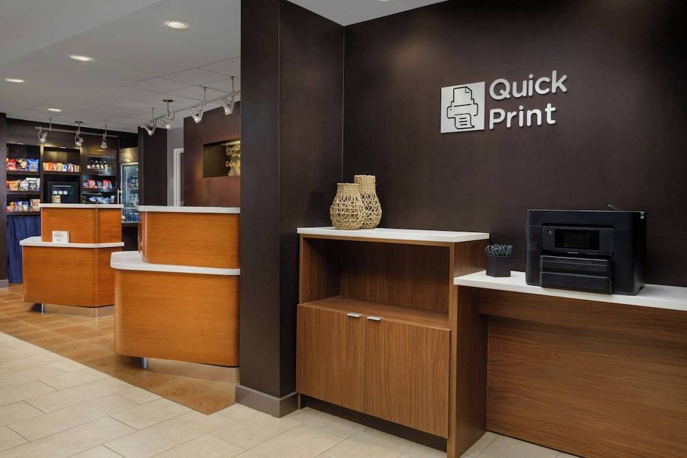 Courtyard By Marriott Salinas Monterey 2