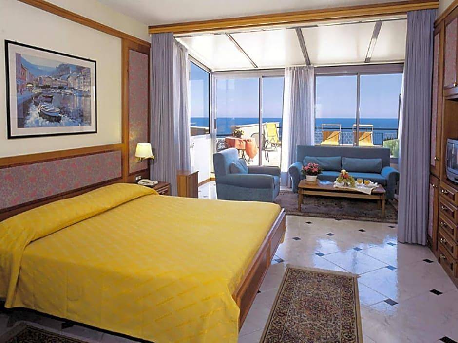 Hotel Bellevue Et Mediterranée 2