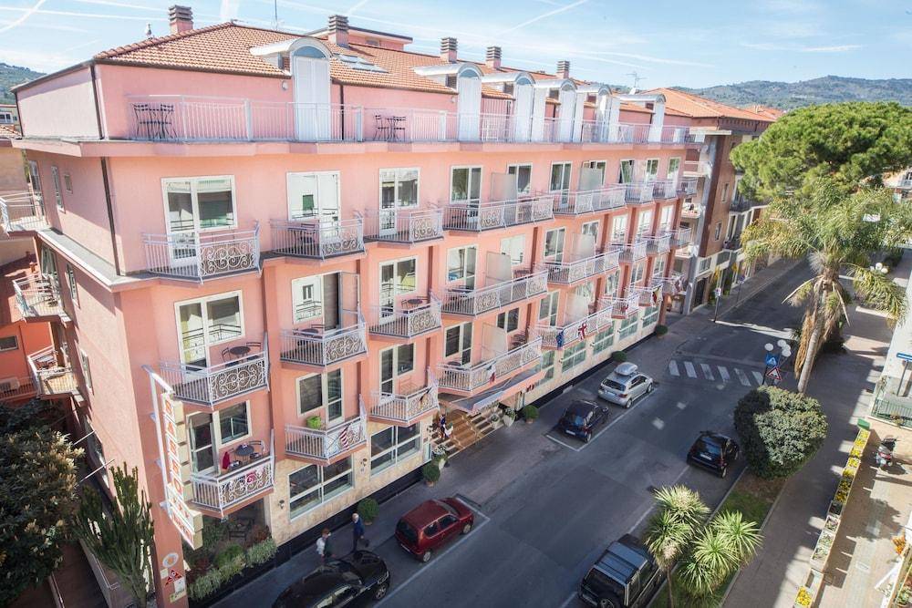 Hotel & Apartments Sasso 1