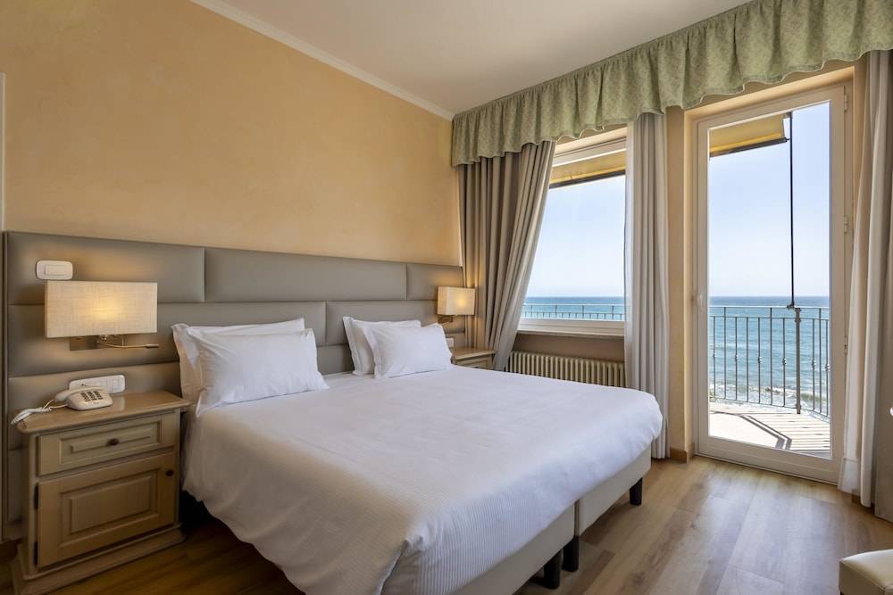 B&B HOTEL Diano Marina Palace 1