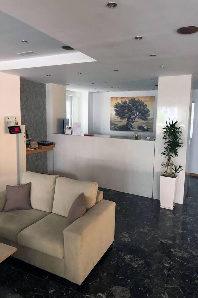 Mimosa Suites 2