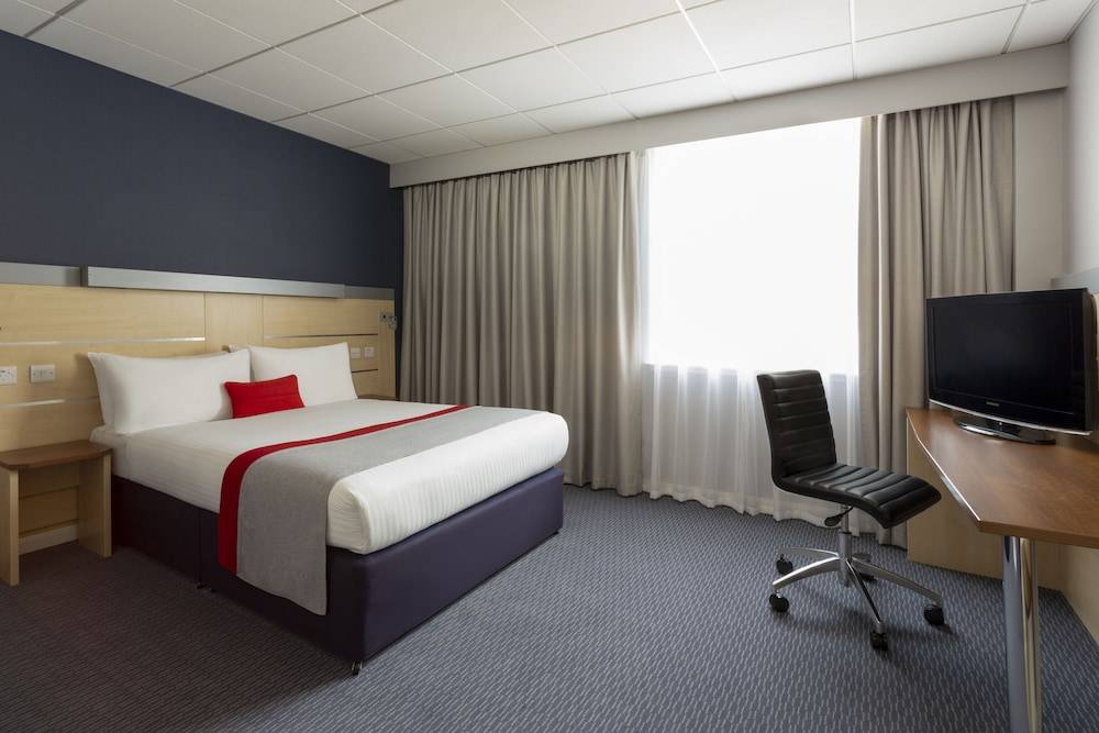 Holiday Inn Express EDINBURGH CITY CENTRE by IHG 2