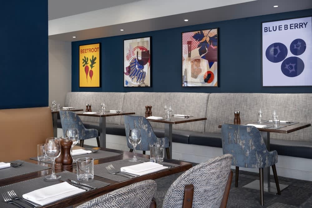 Delta Hotels by Marriott Edinburgh 1