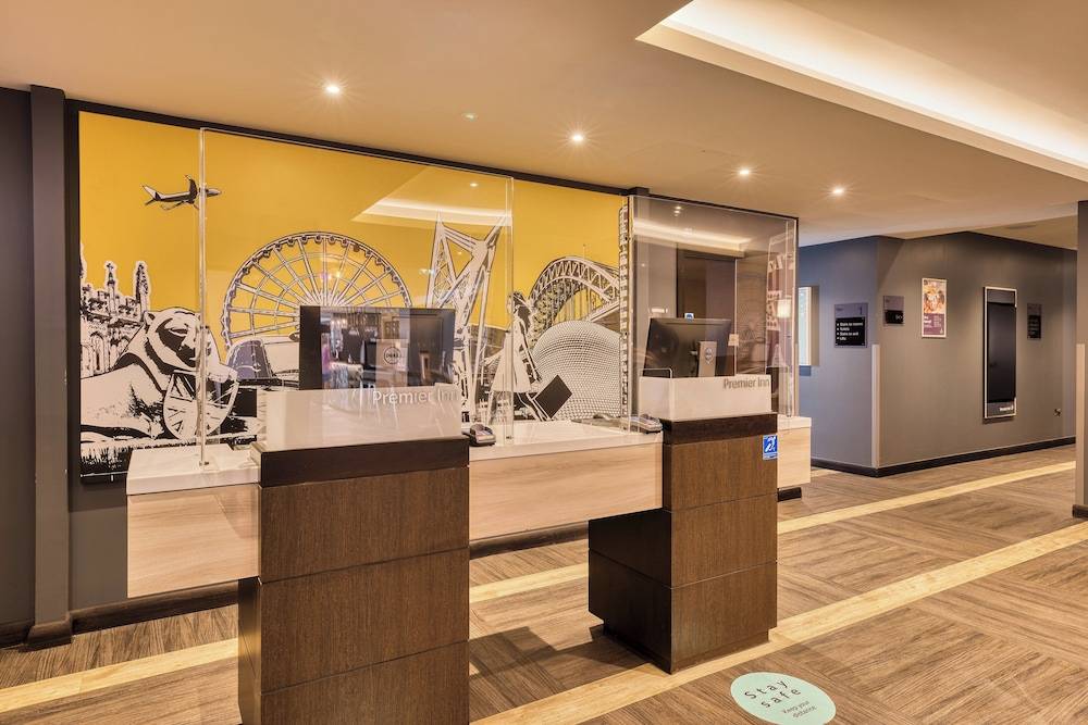 Premier Inn Edinburgh Cc Waverley 2