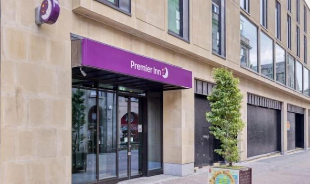 Premier Inn Edinburgh Cc Waverley 1