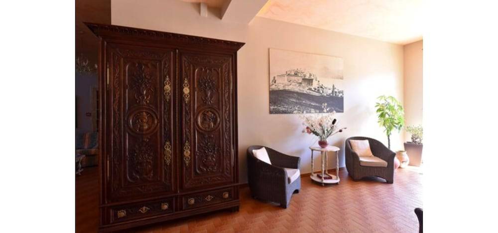 Hotel Cyrnea 2
