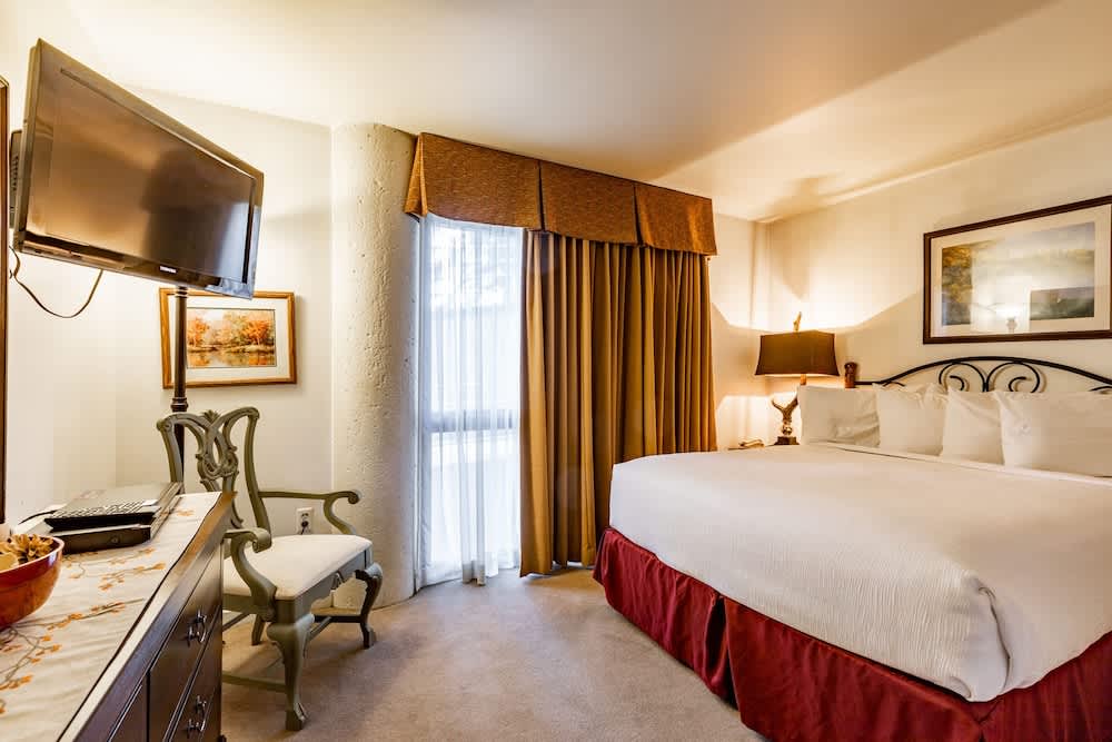 Silver King by All Seasons Resort Lodging 2