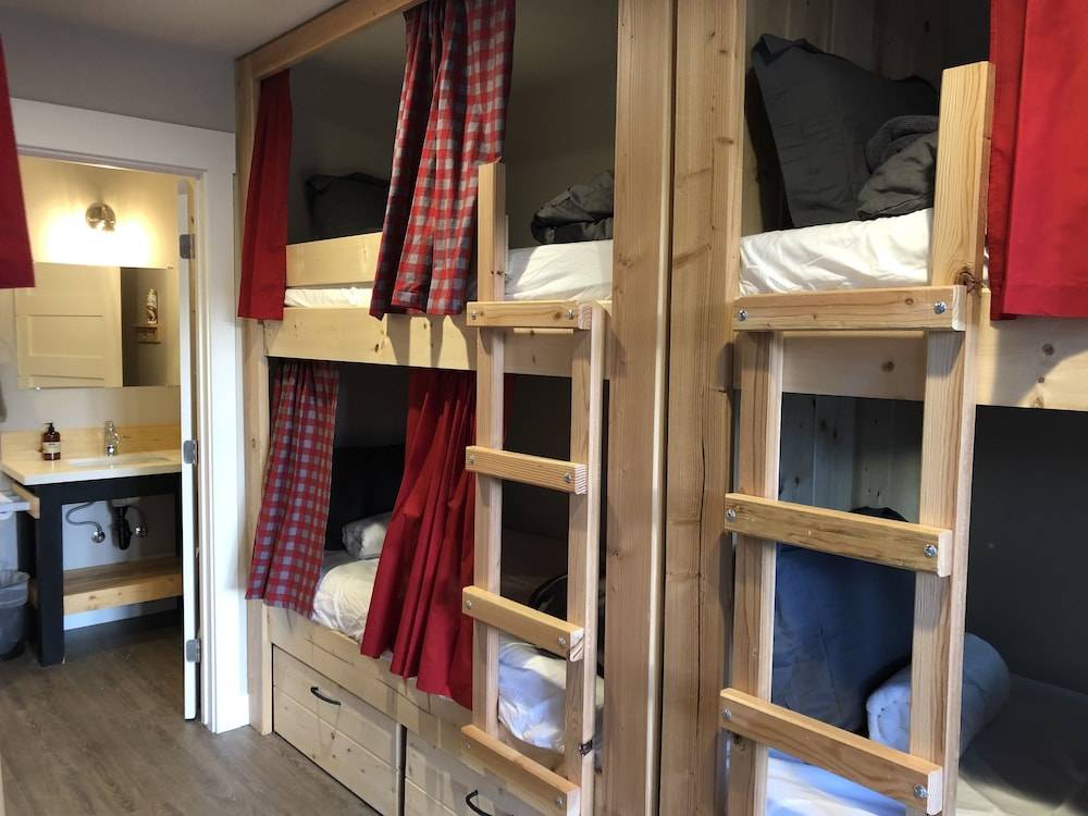 Eastside Guesthouse and Bivy 2