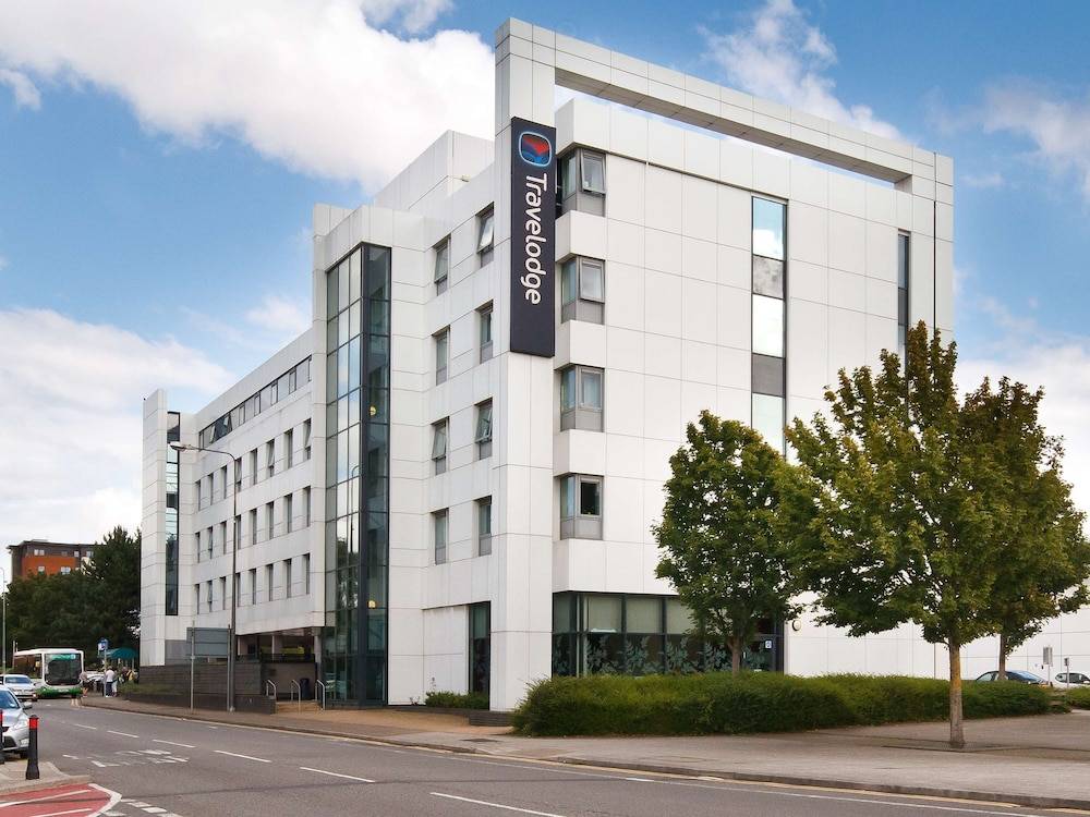 Travelodge Cardiff Atlantic Wharf Hotel 1