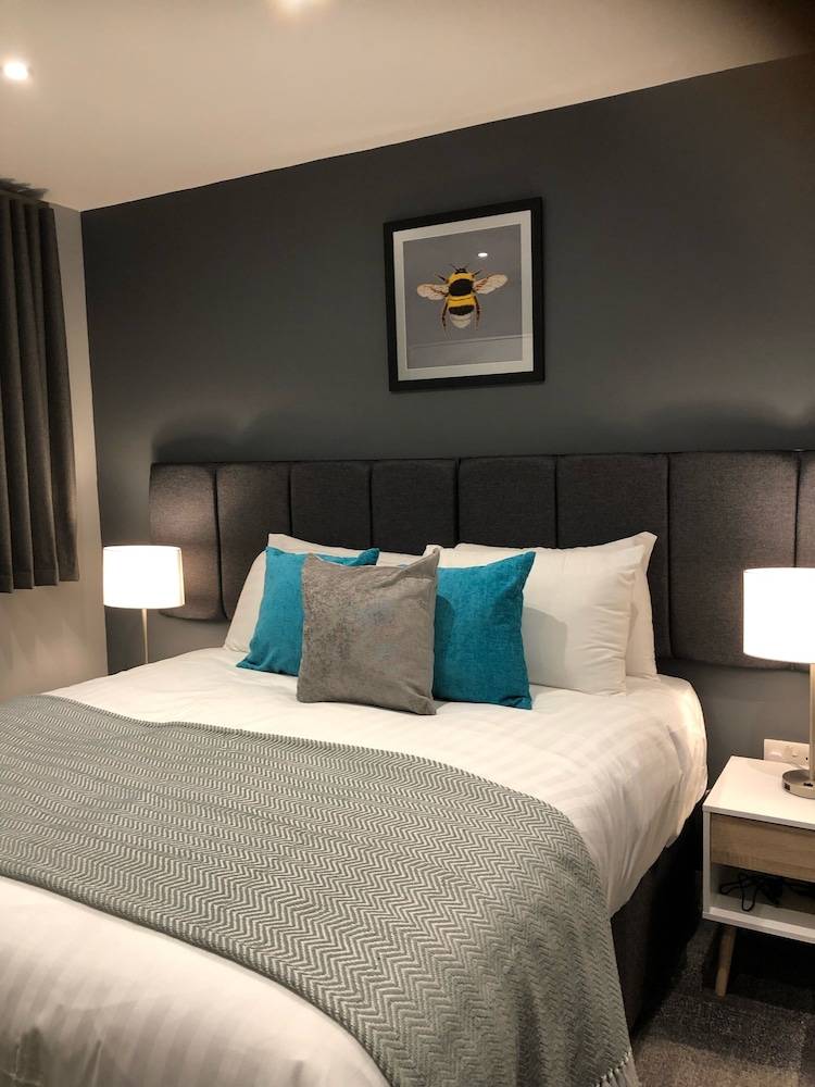 The Spires Serviced Apartments Cardiff 2