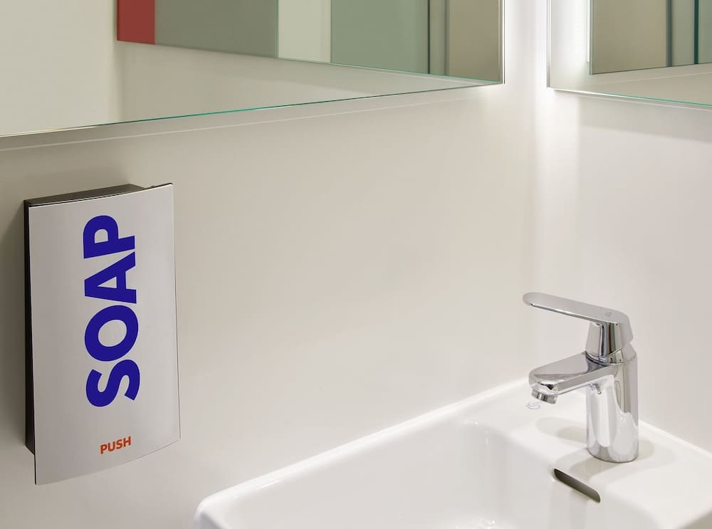 ZIP by Premier Inn Cardiff 2