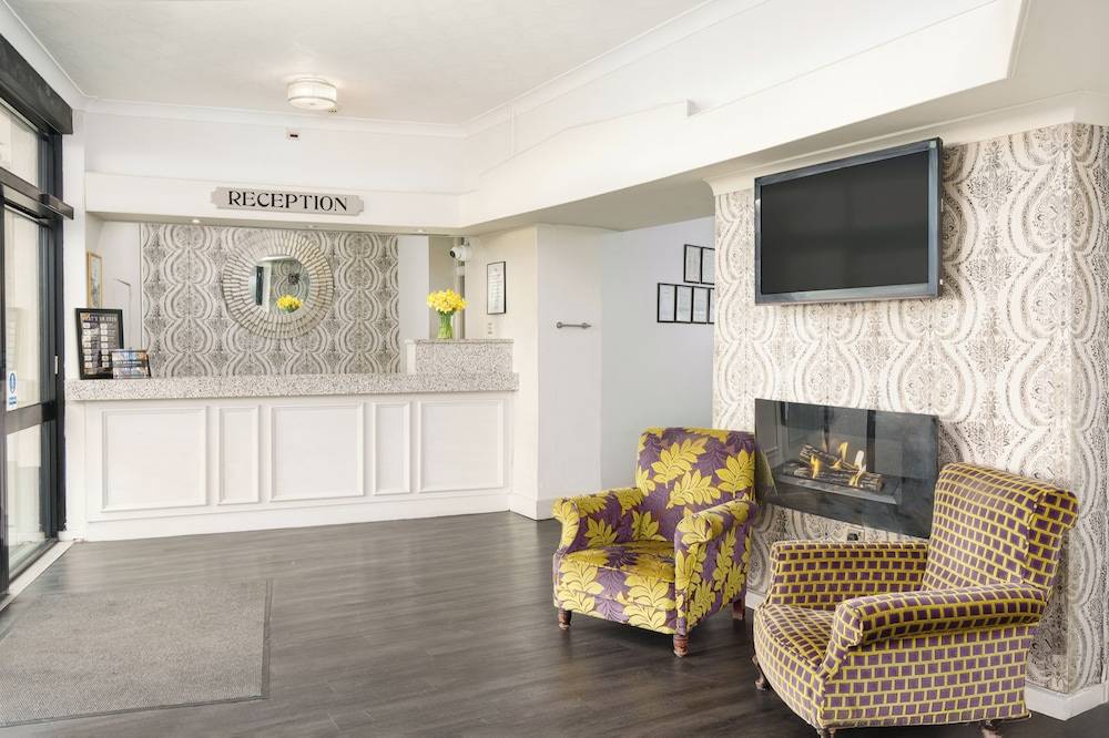 Ivy Bush Royal Hotel by Compass Hospitality 2