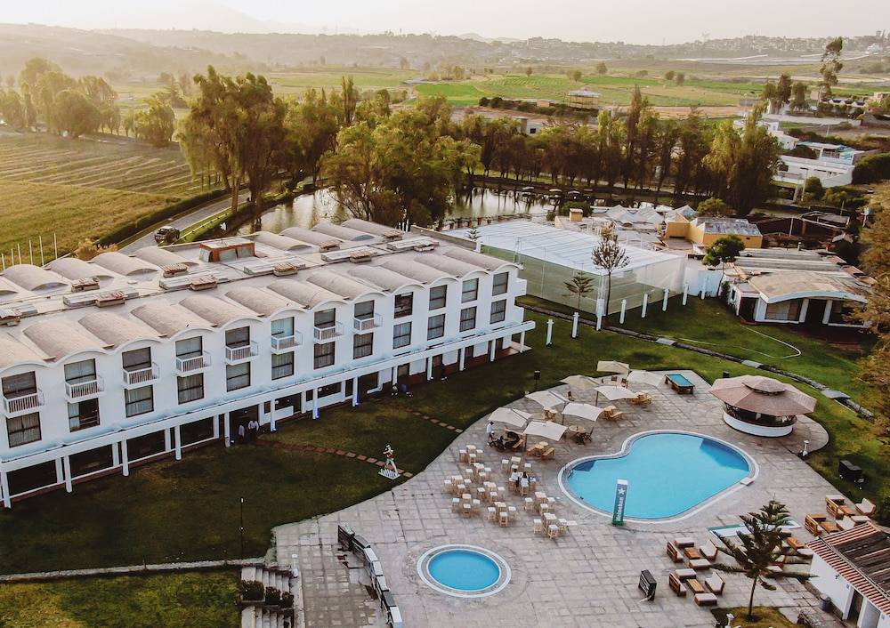 El LAGO HOTEL by Luoxo 1