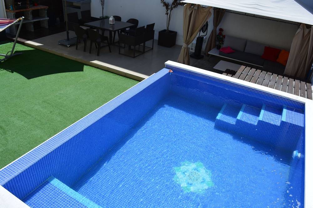 Jose & Ester House 1