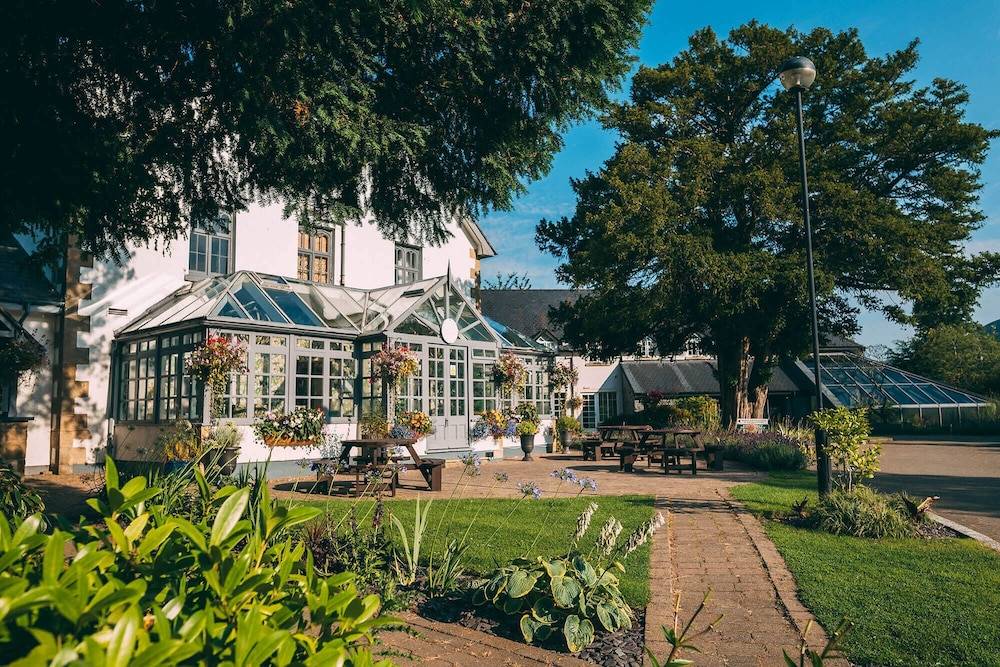 Wild Pheasant Hotel & Spa 1