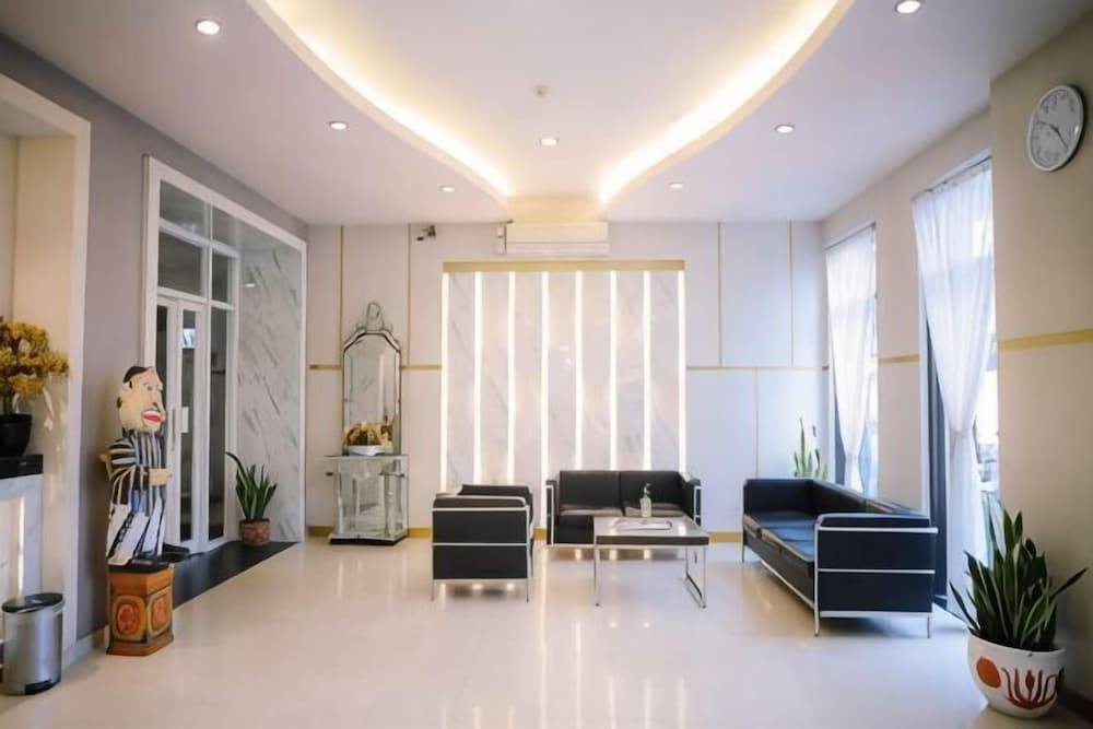 Grand Malioboro Yogyakarta Hotel 2