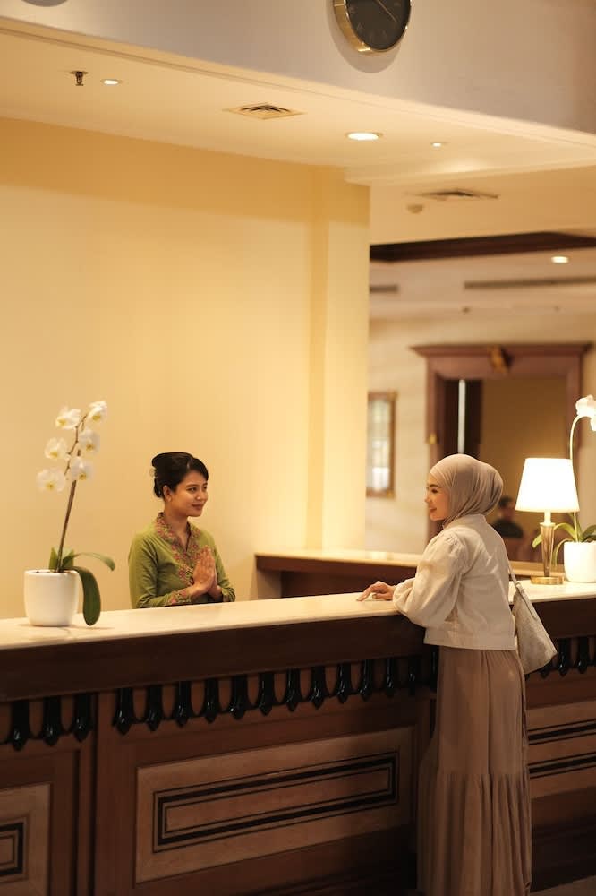 Loman Park Hotel Yogyakarta 2