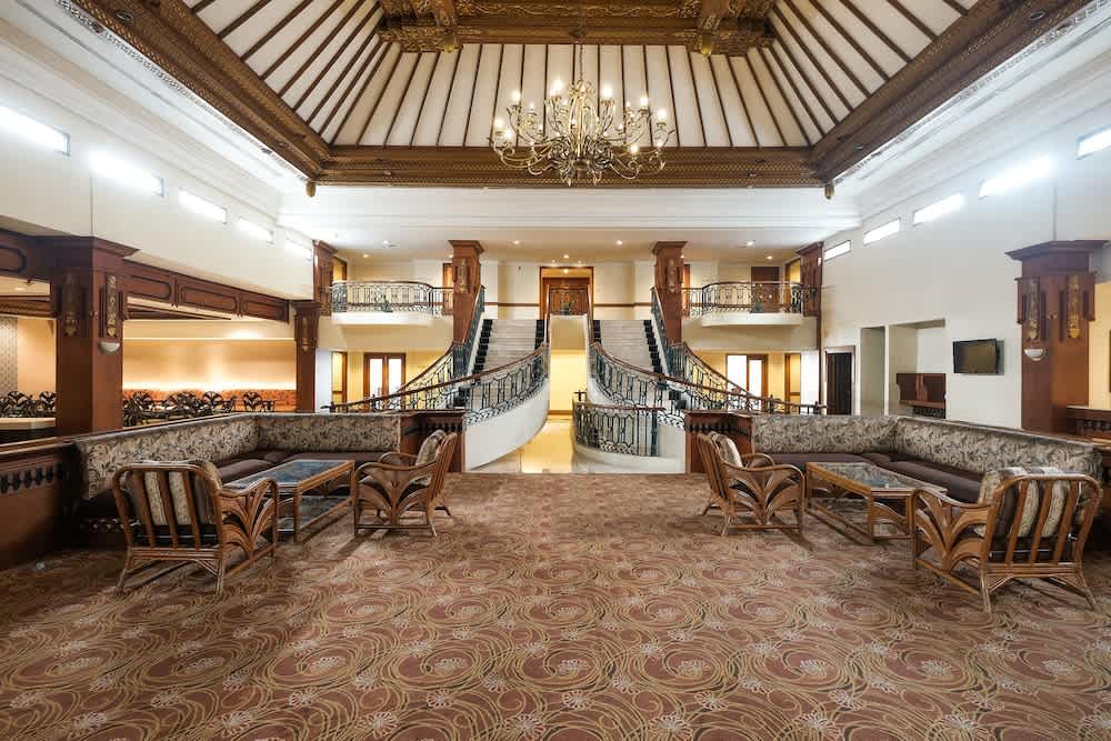Loman Park Hotel Yogyakarta 1
