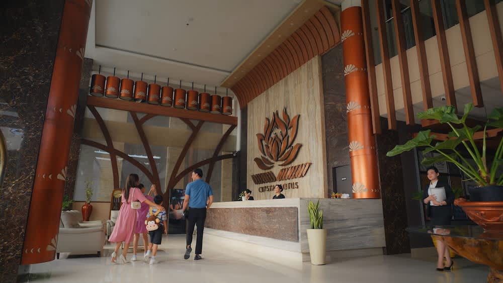 Crystal Lotus Hotel Yogyakarta 1