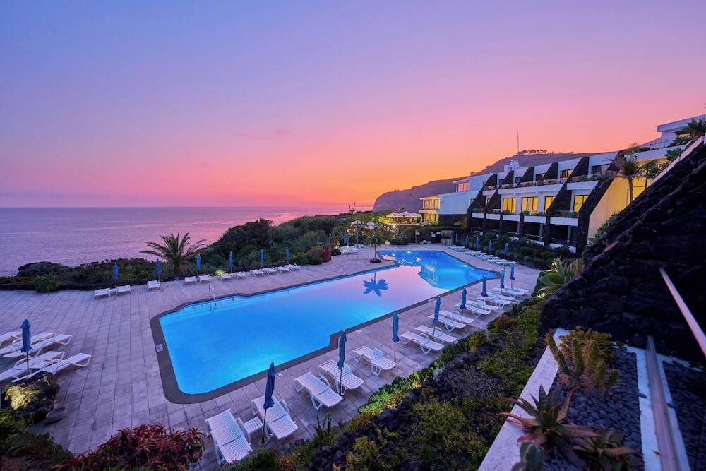 Caloura Hotel Resort 1