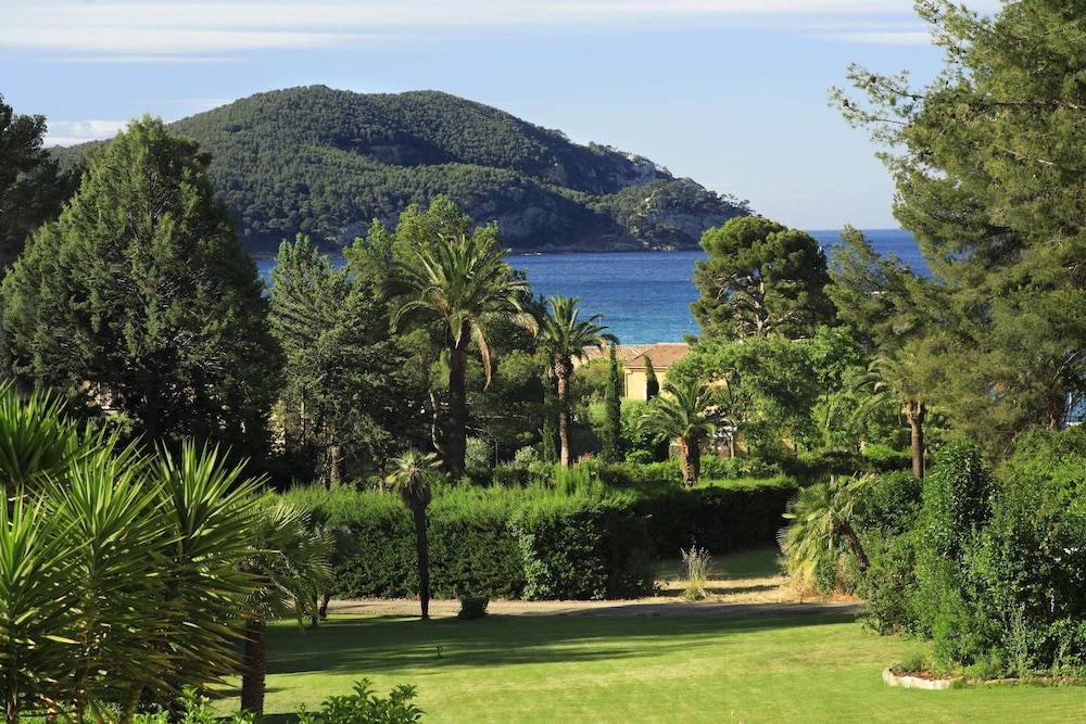 Grand Hotel Des Lecques; BW Signature Collection 1