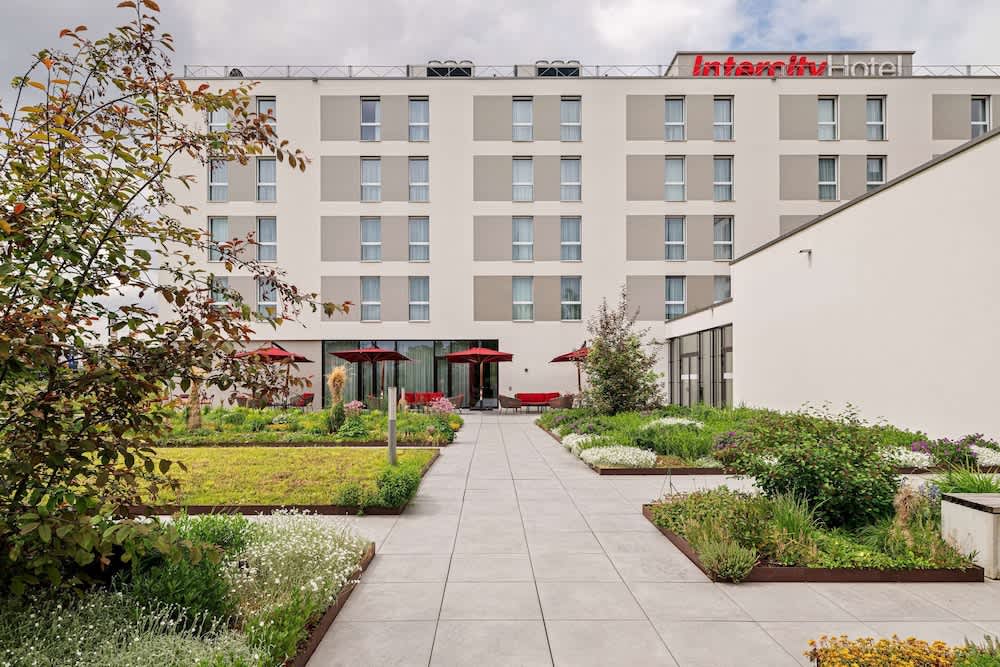 IntercityHotel Zürich Airport 1