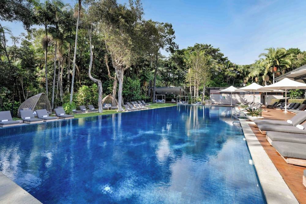Crystalbrook Byron 1