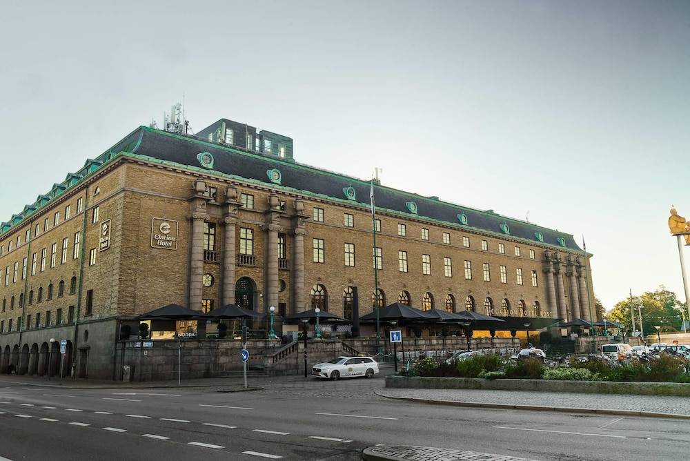 Clarion Hotel Post 1